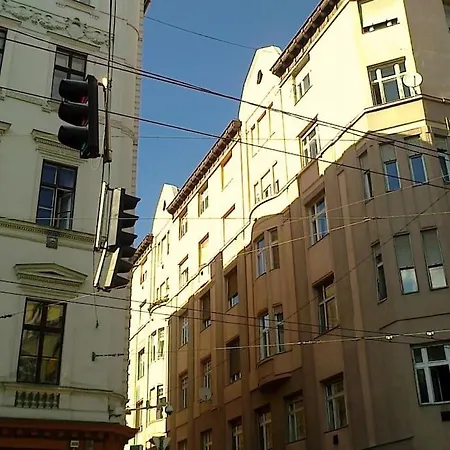 Ping Pong Budapest